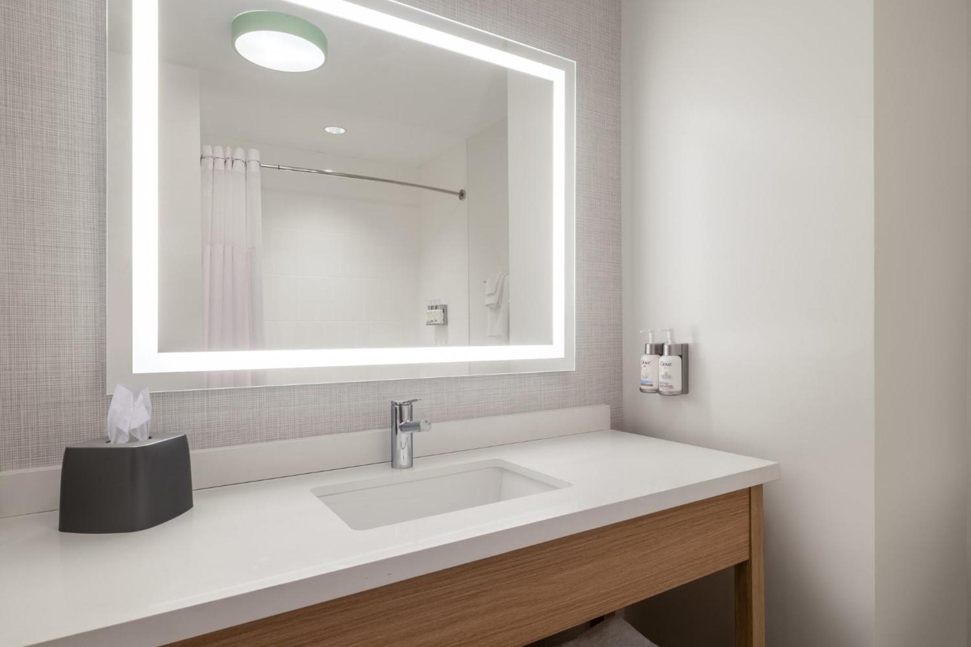 Garner Virginia North By Ihg 3*