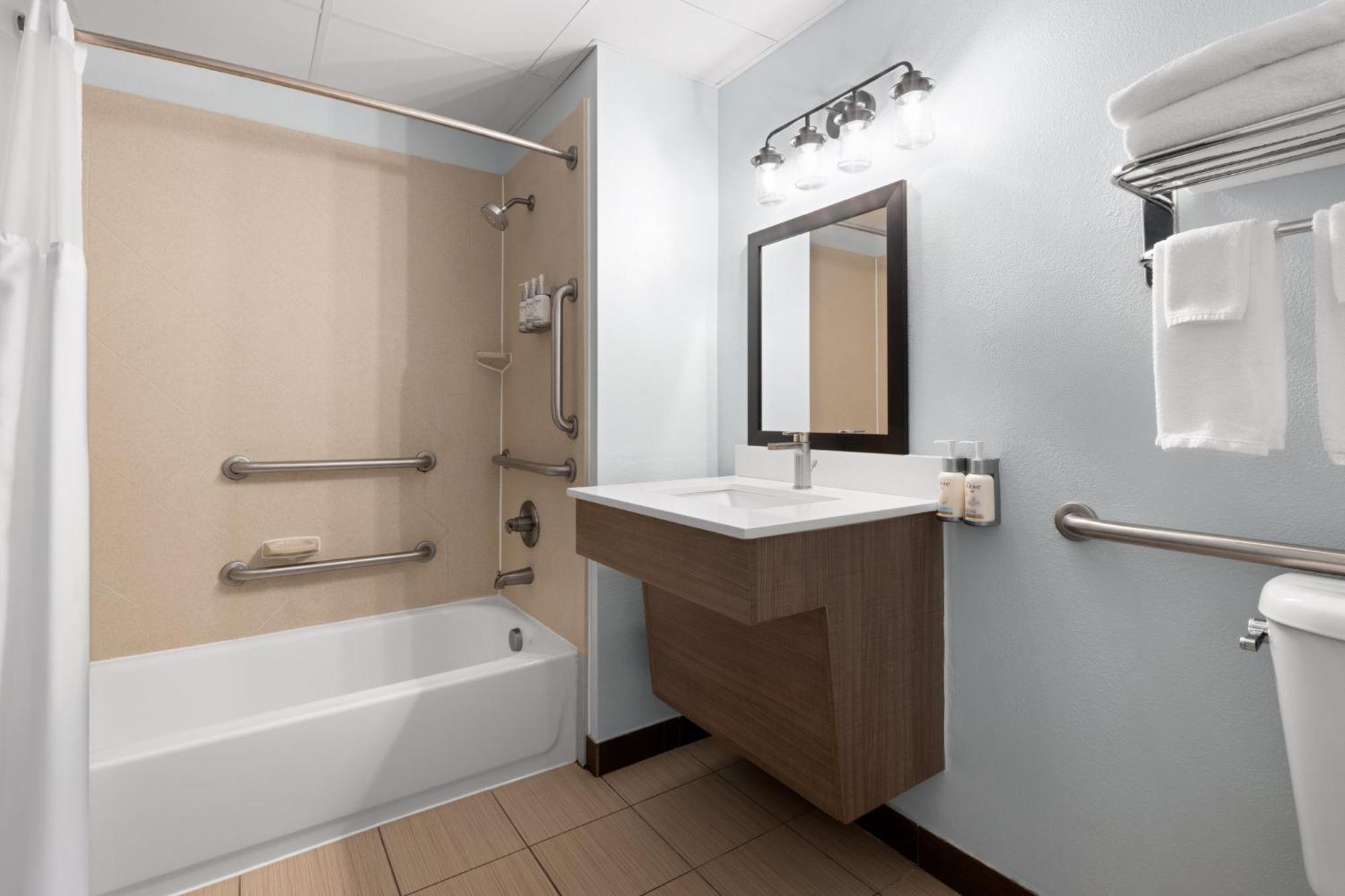 Garner Virginia North By Ihg 3*