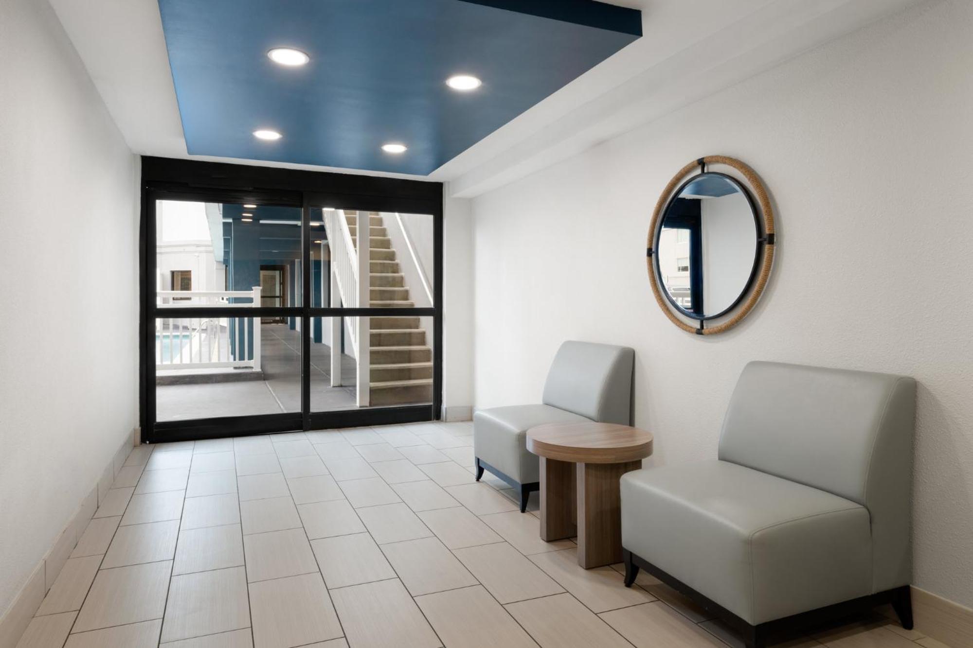 Garner Virginia North By Ihg Hotel 3*